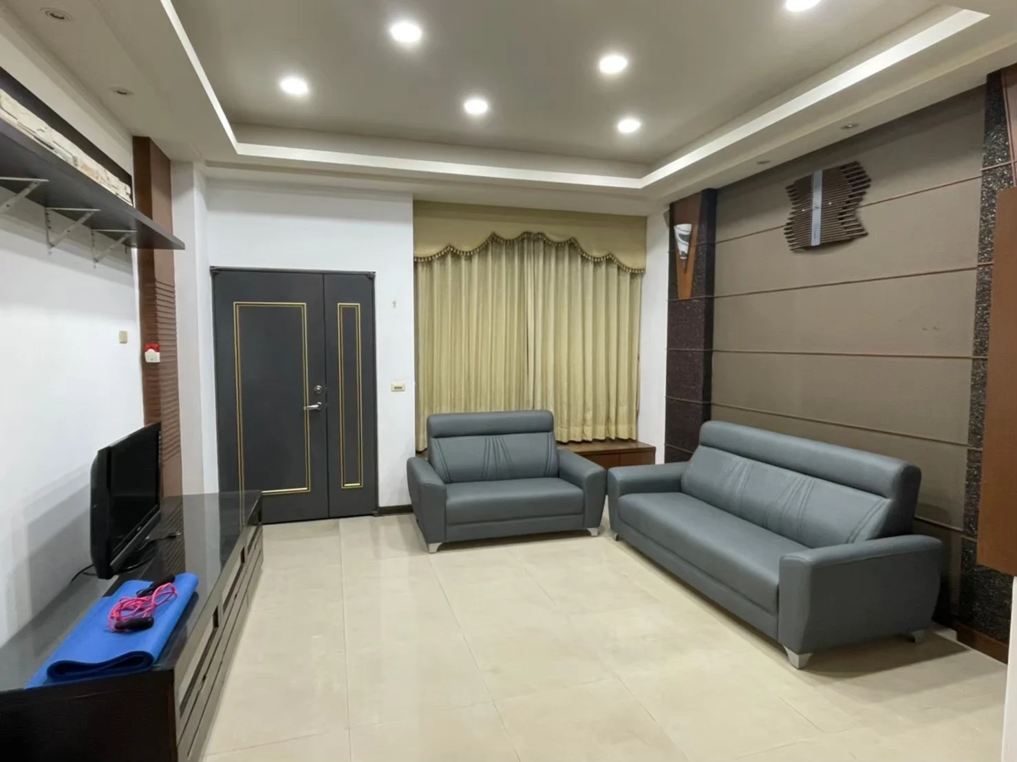 S 26443860 0 0