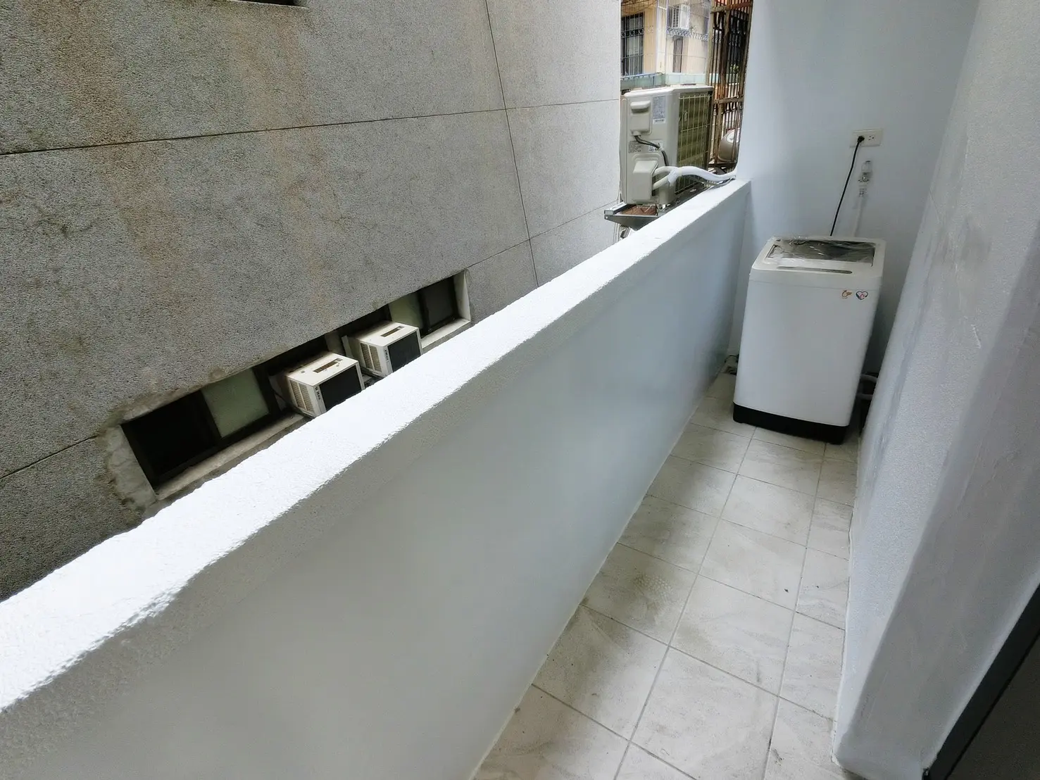 S 129081379 0