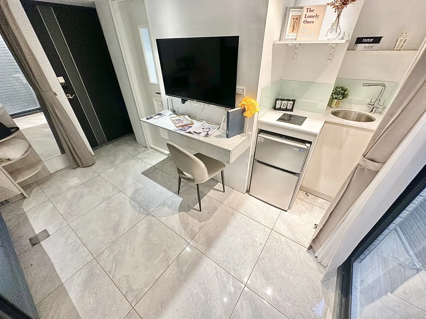 S 45826349 0