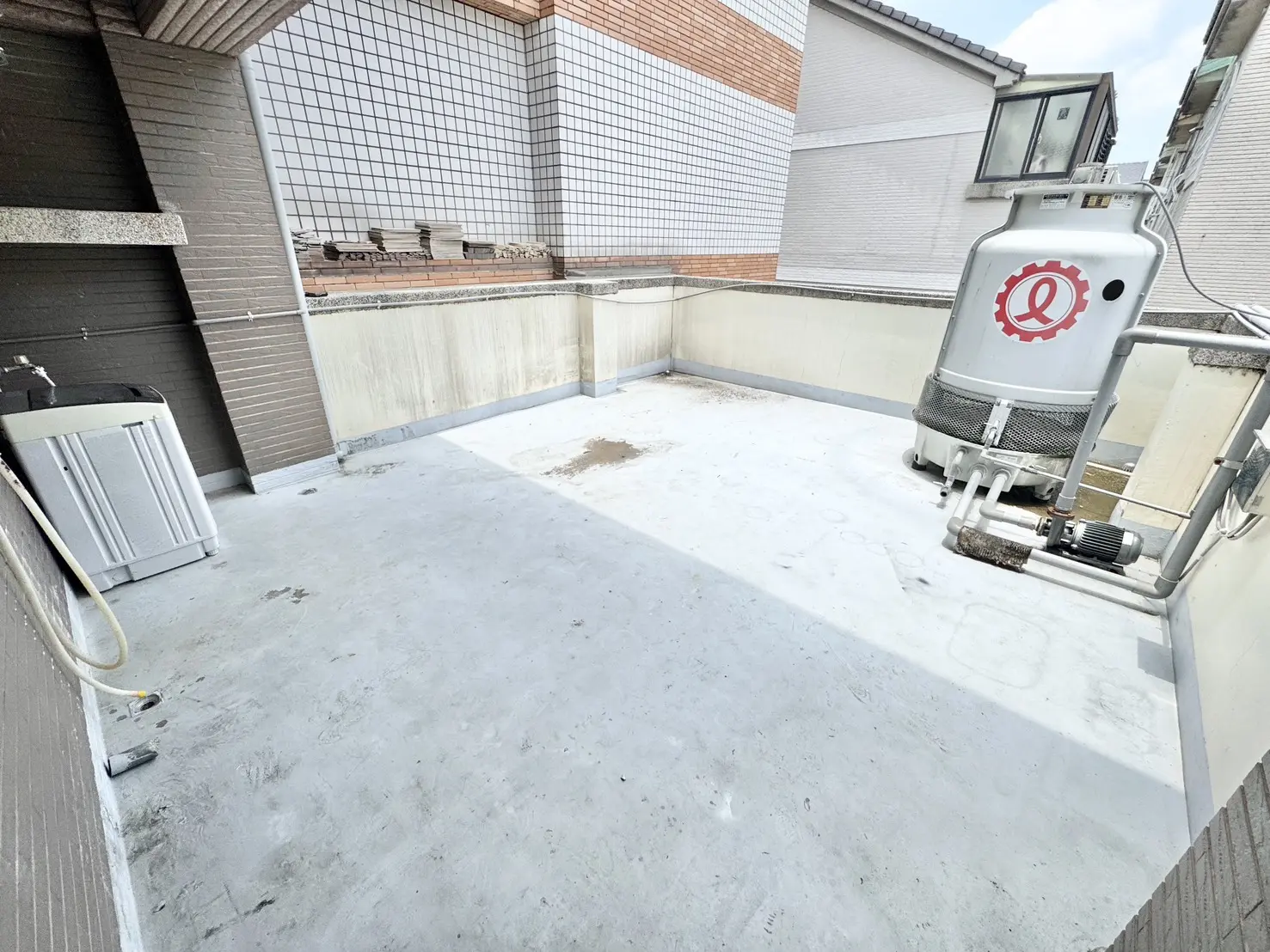 S 46030973 0