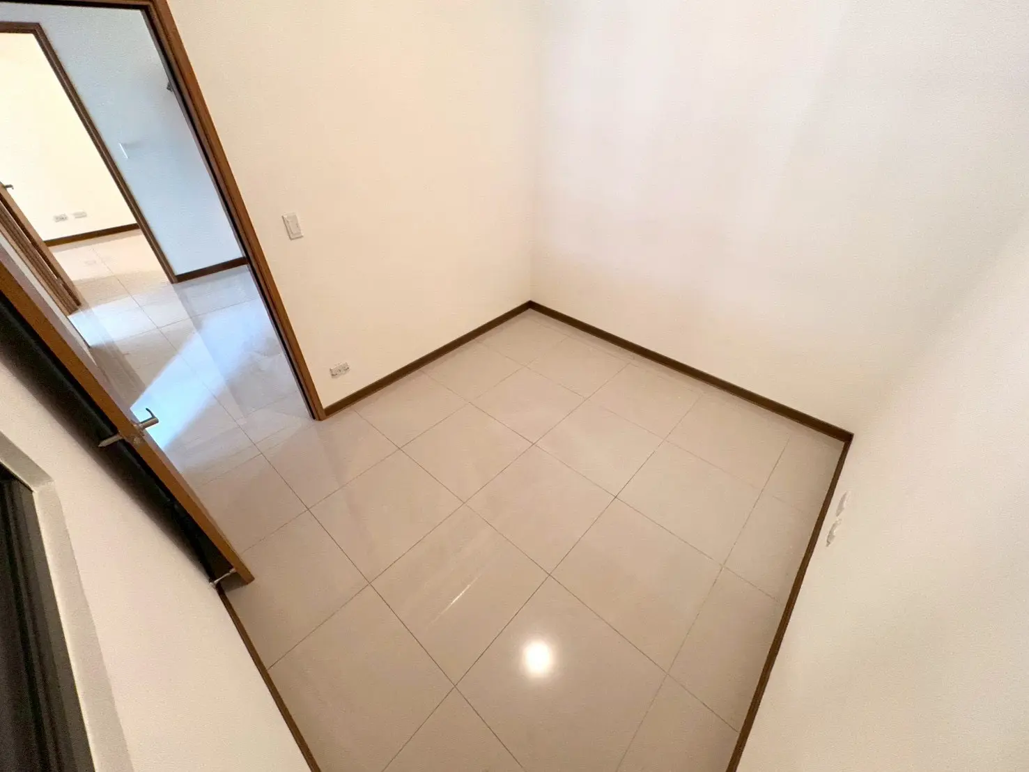S 39059508 0