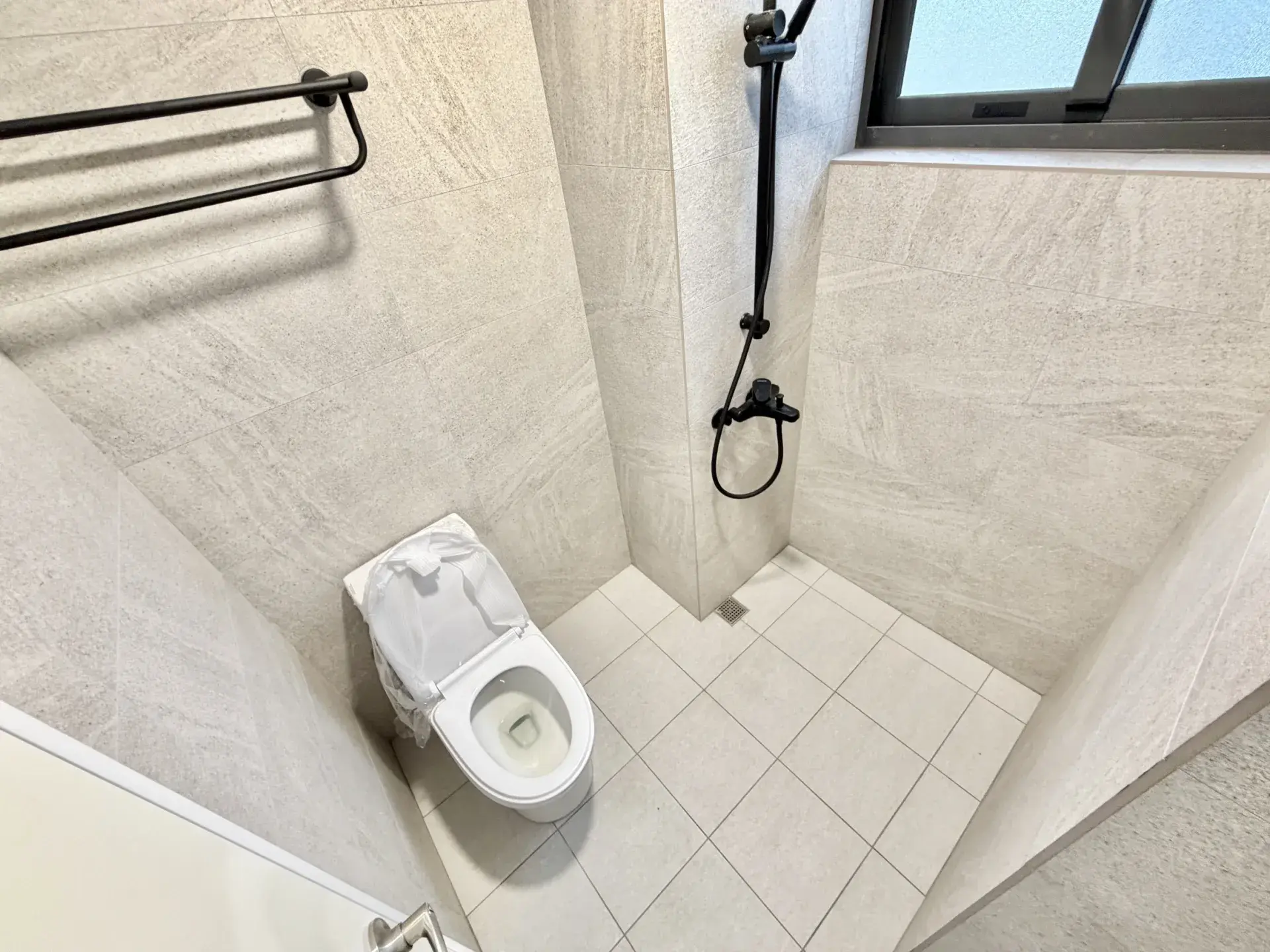 S 217456731 0