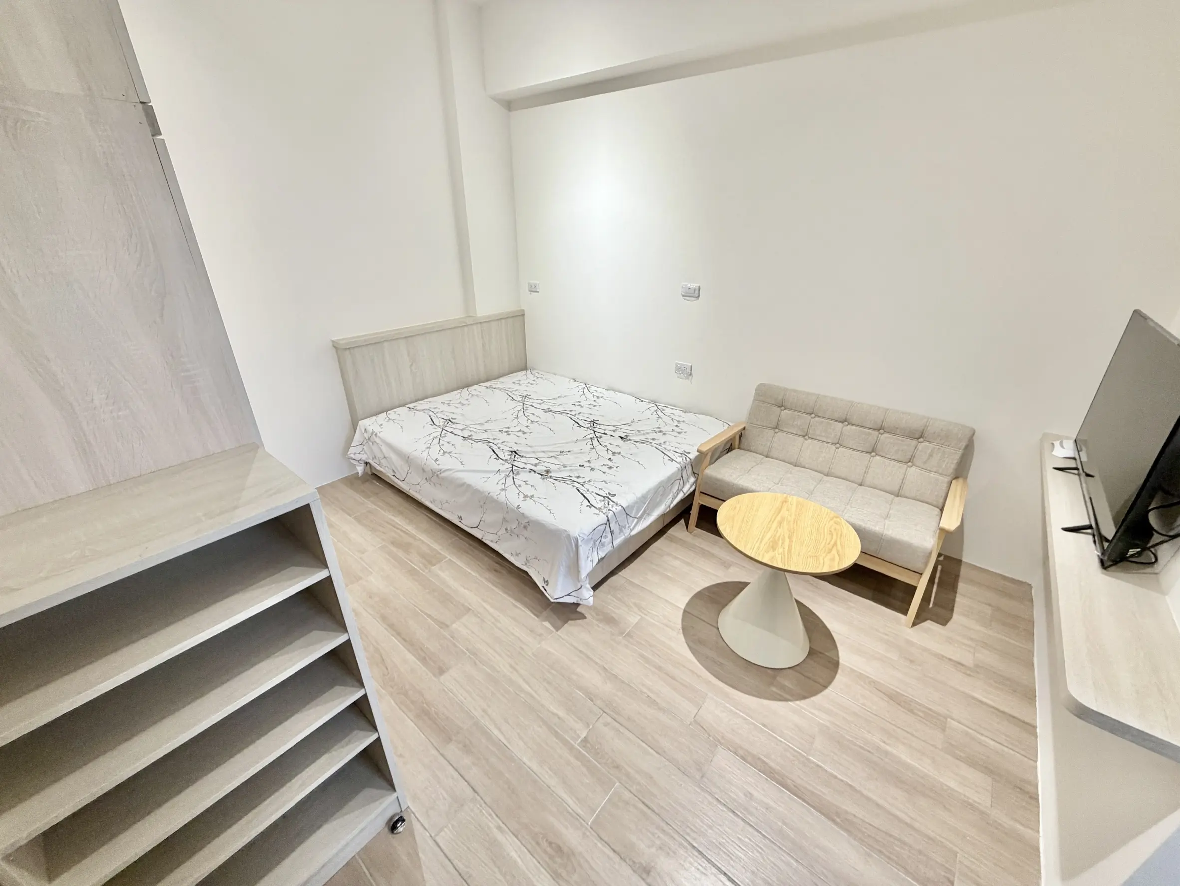 S 217456726 0