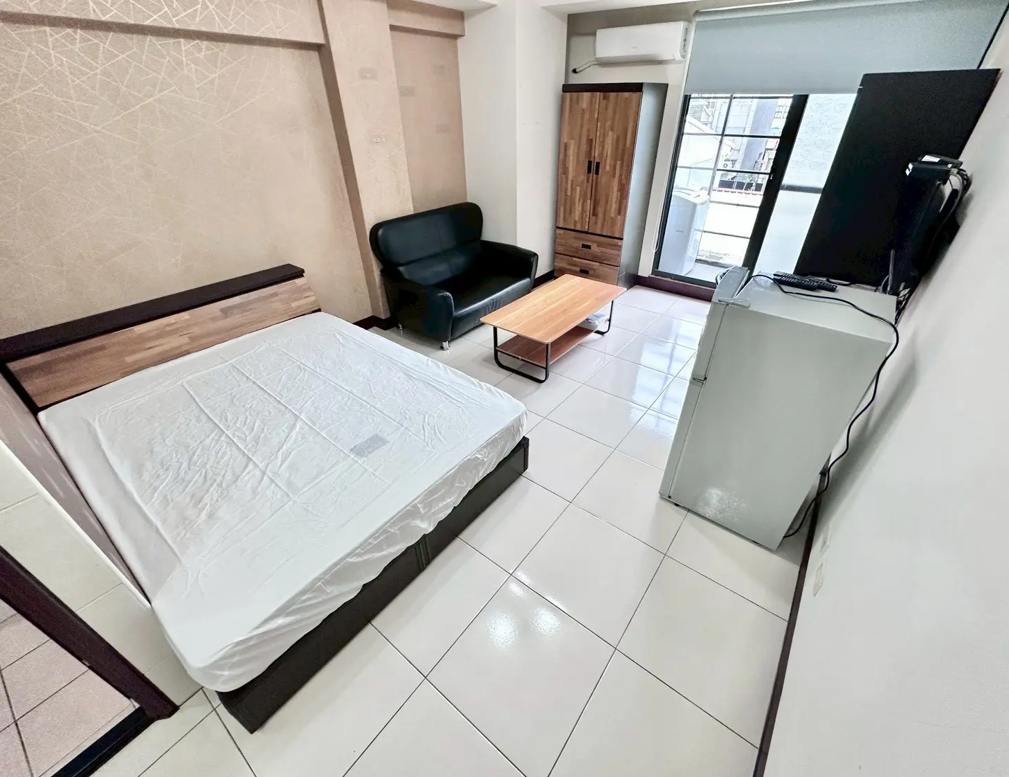 M北區/中區 成功路4**號（電梯）