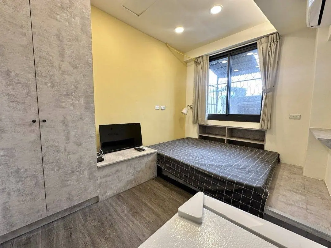 C北屯區 文心路四段8**號(爬梯公寓)