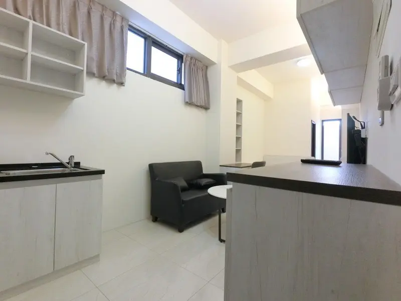 S 8503370 0