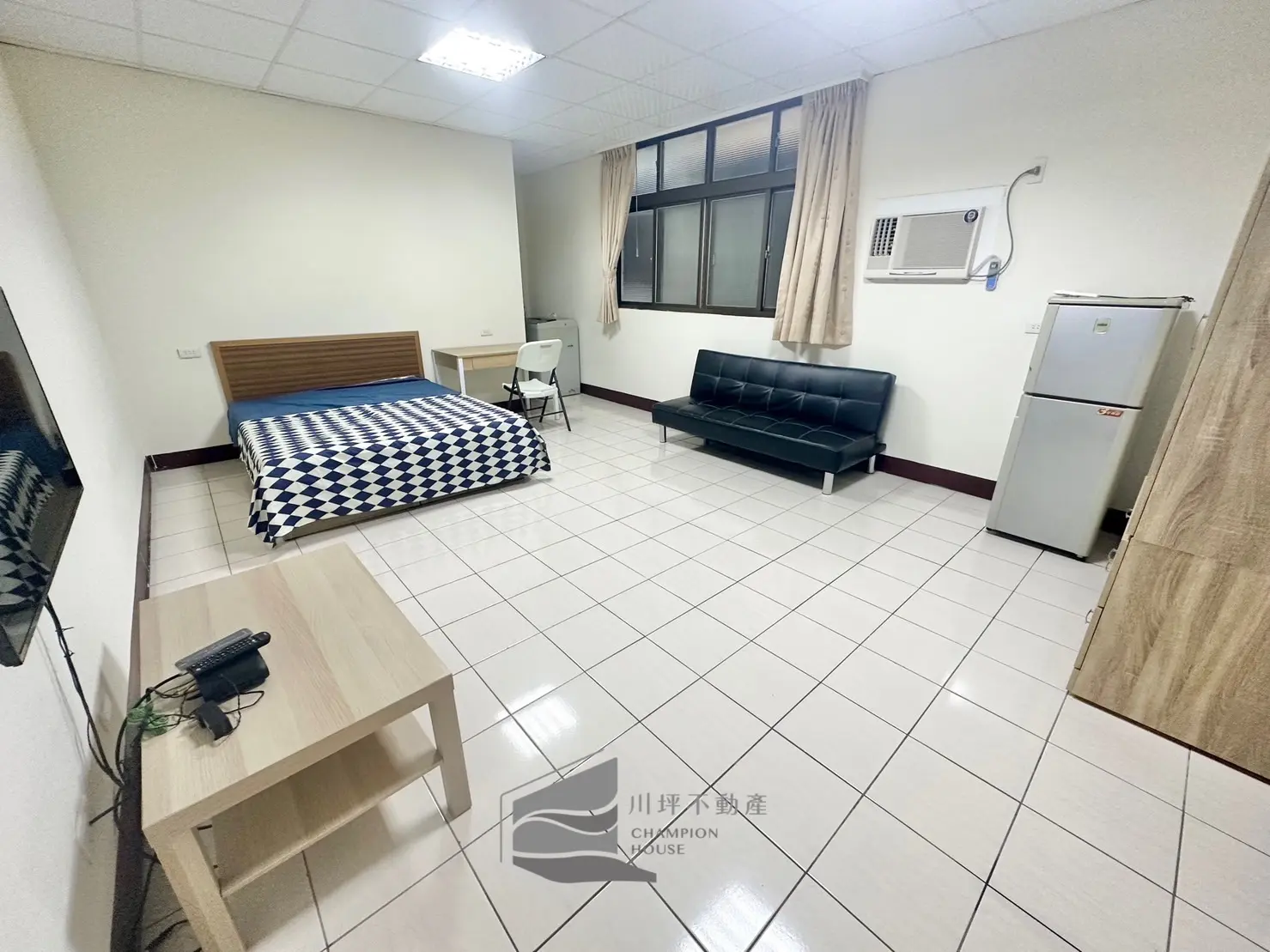 C西區 向上路一段3**號（電梯）