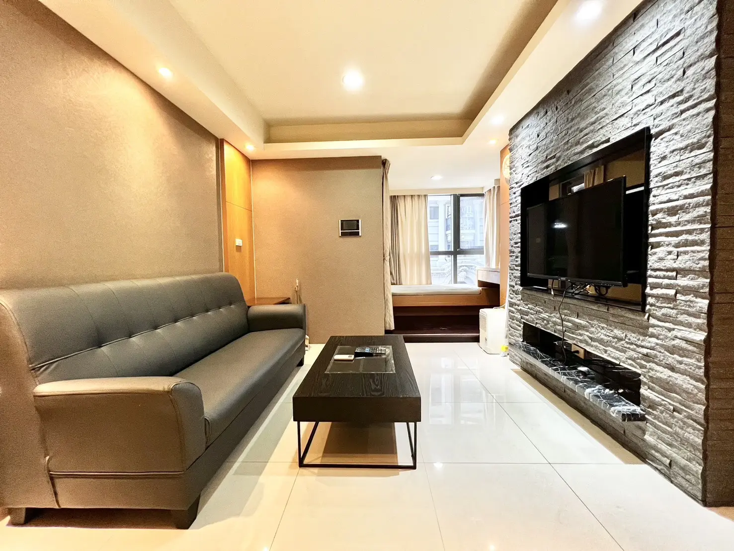 S 102899861 0