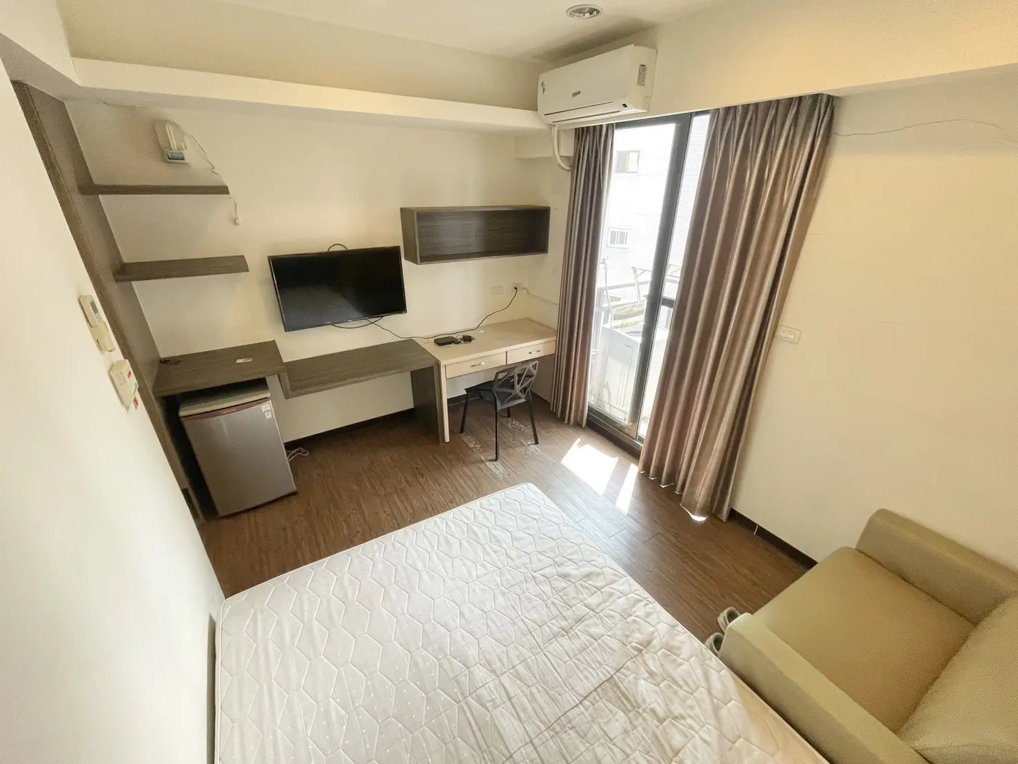 北區 永興街298巷1弄*號（透天電梯）