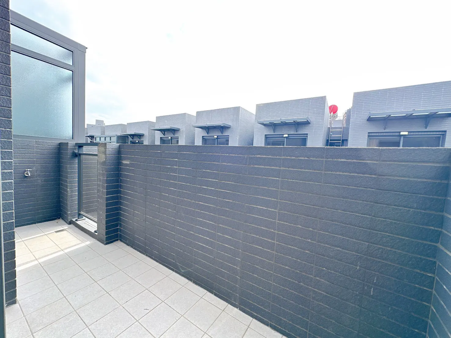 Line Album 202659 260509 10 0