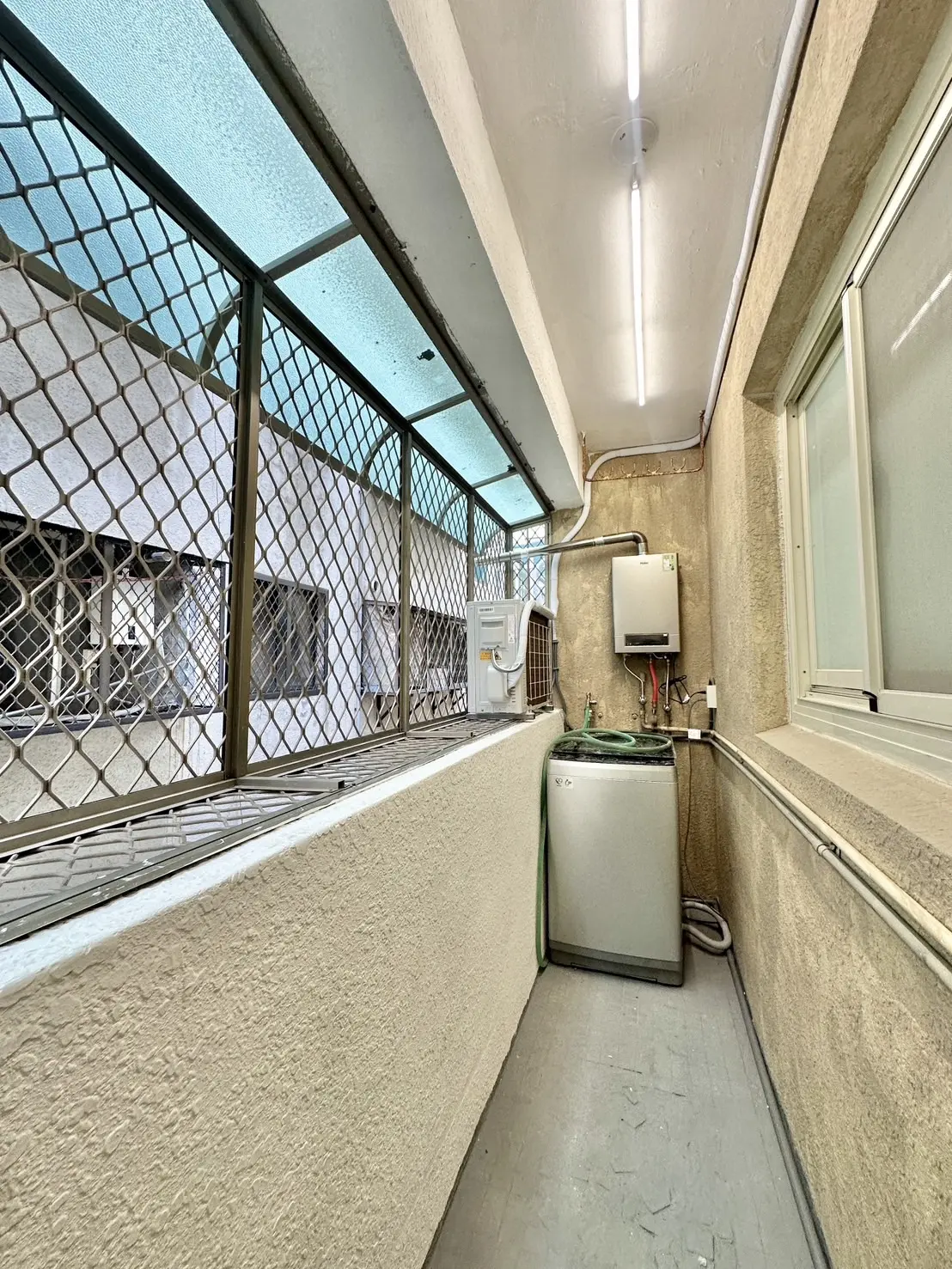 S 506724364 0