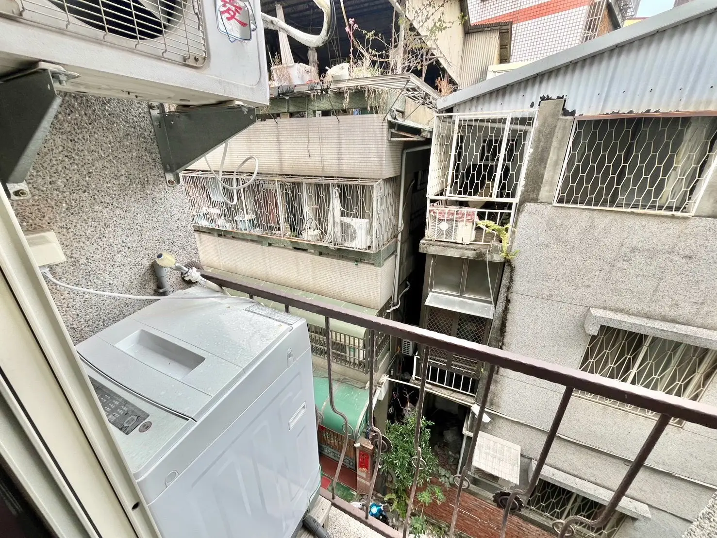 S 559595540 0