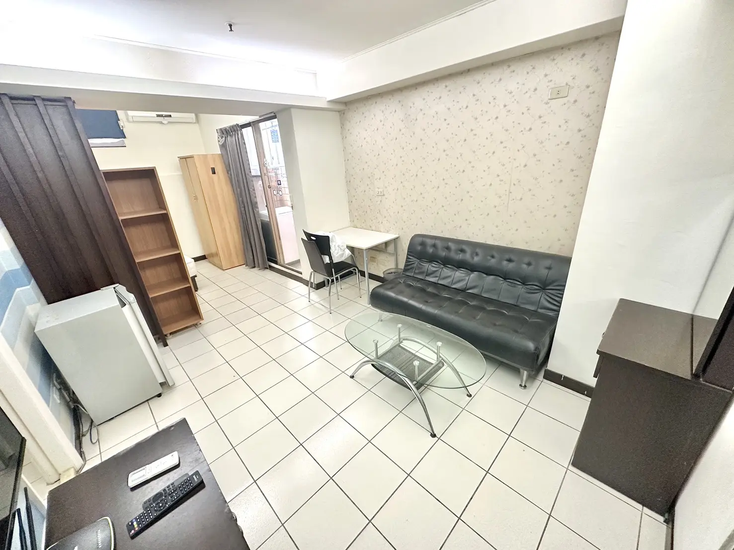 S 9068582 0