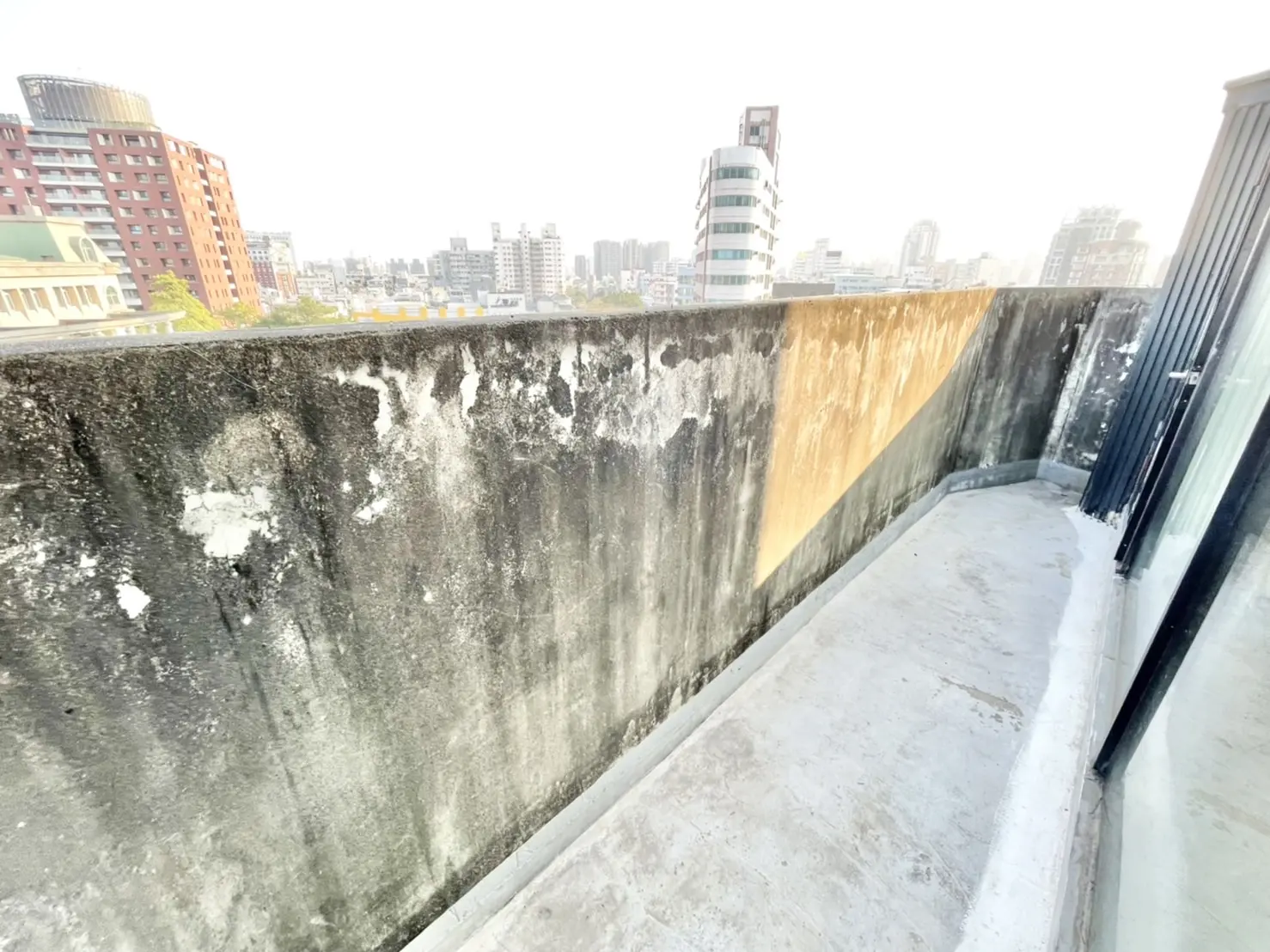 S 48857466 0