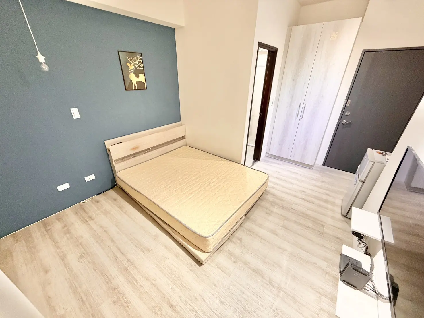 S 48333472 0