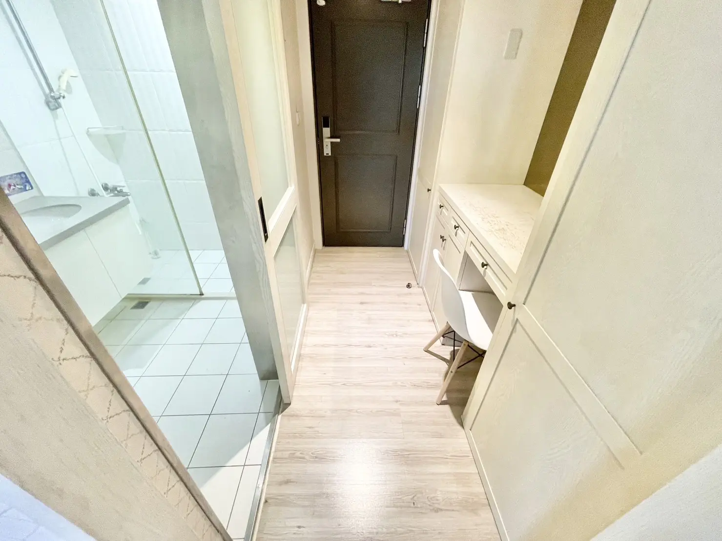 S 49053744 0