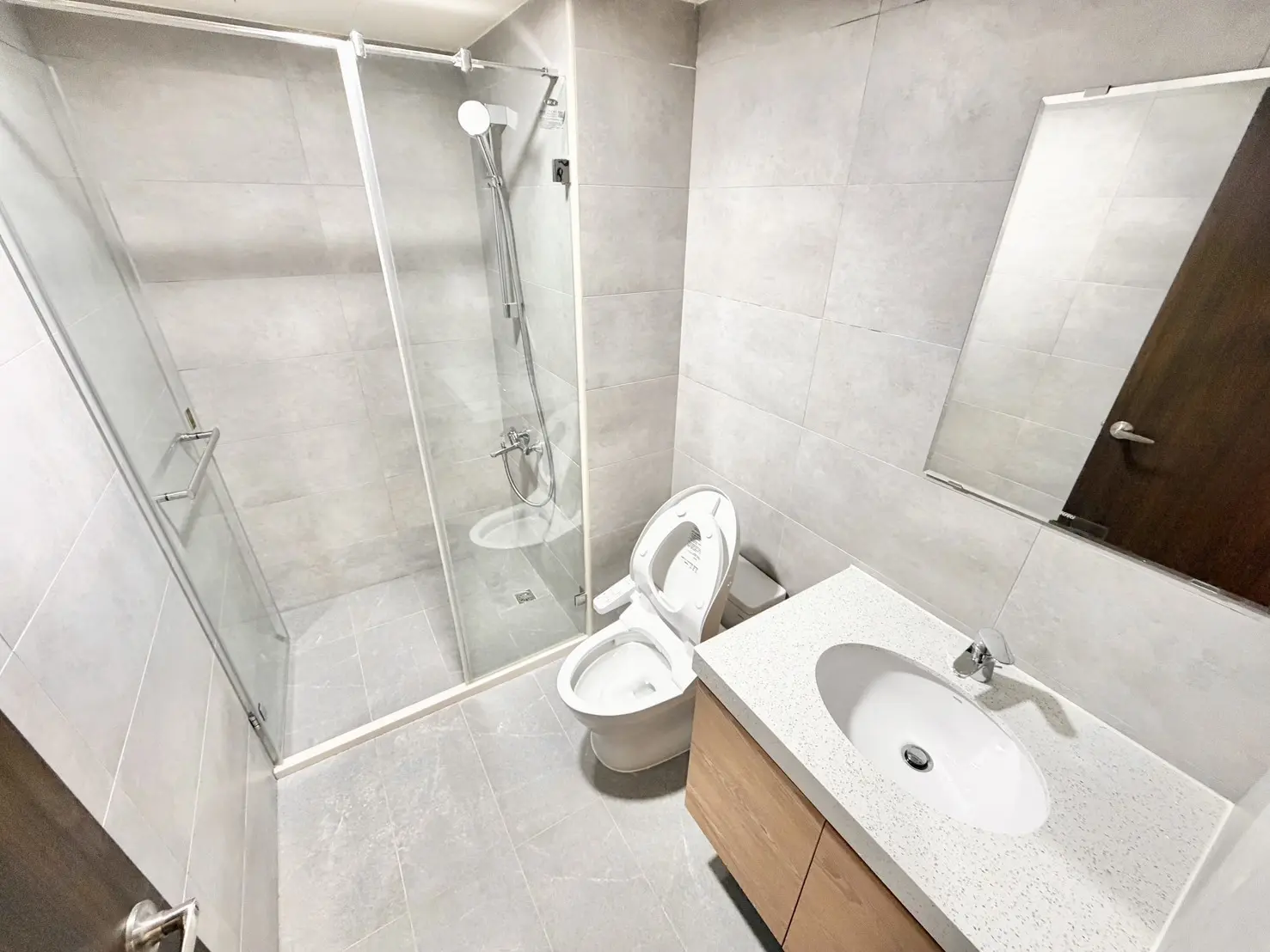 S 45793706 0