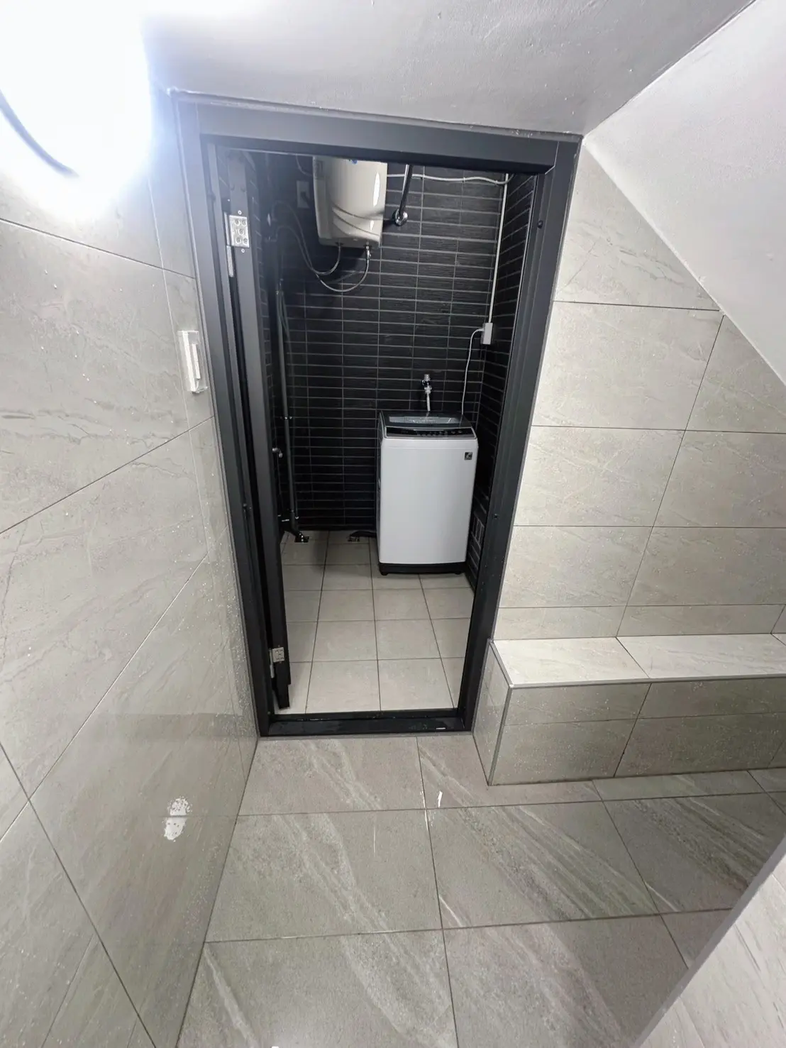 S 19234877 0
