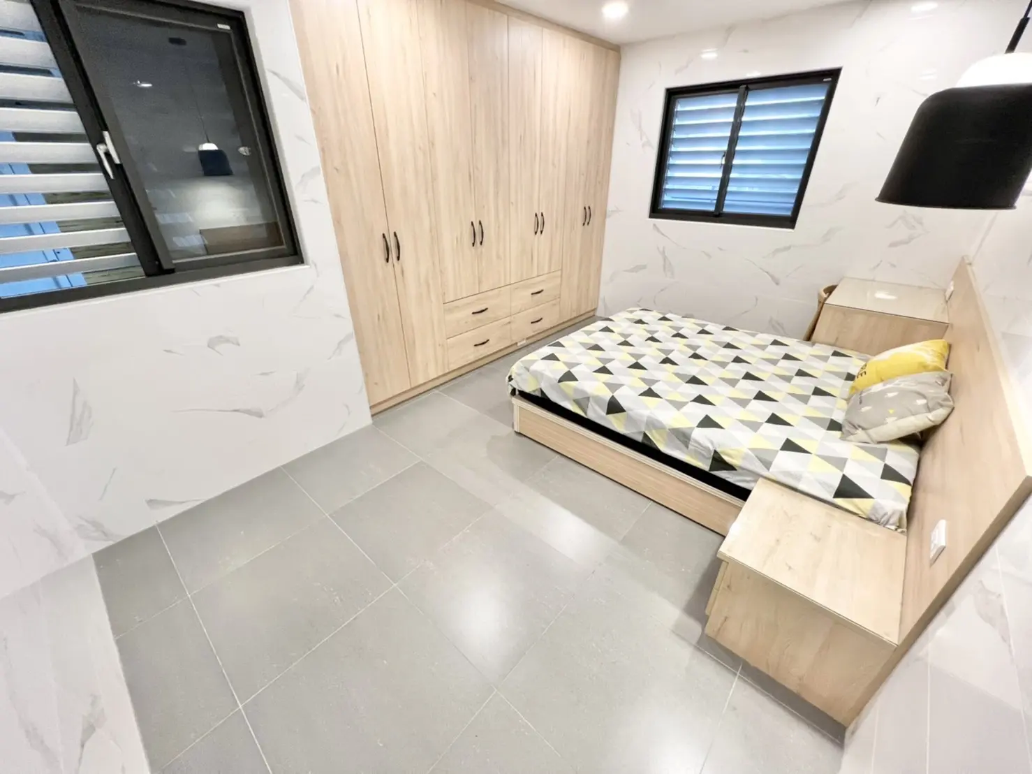 S 47947924 0