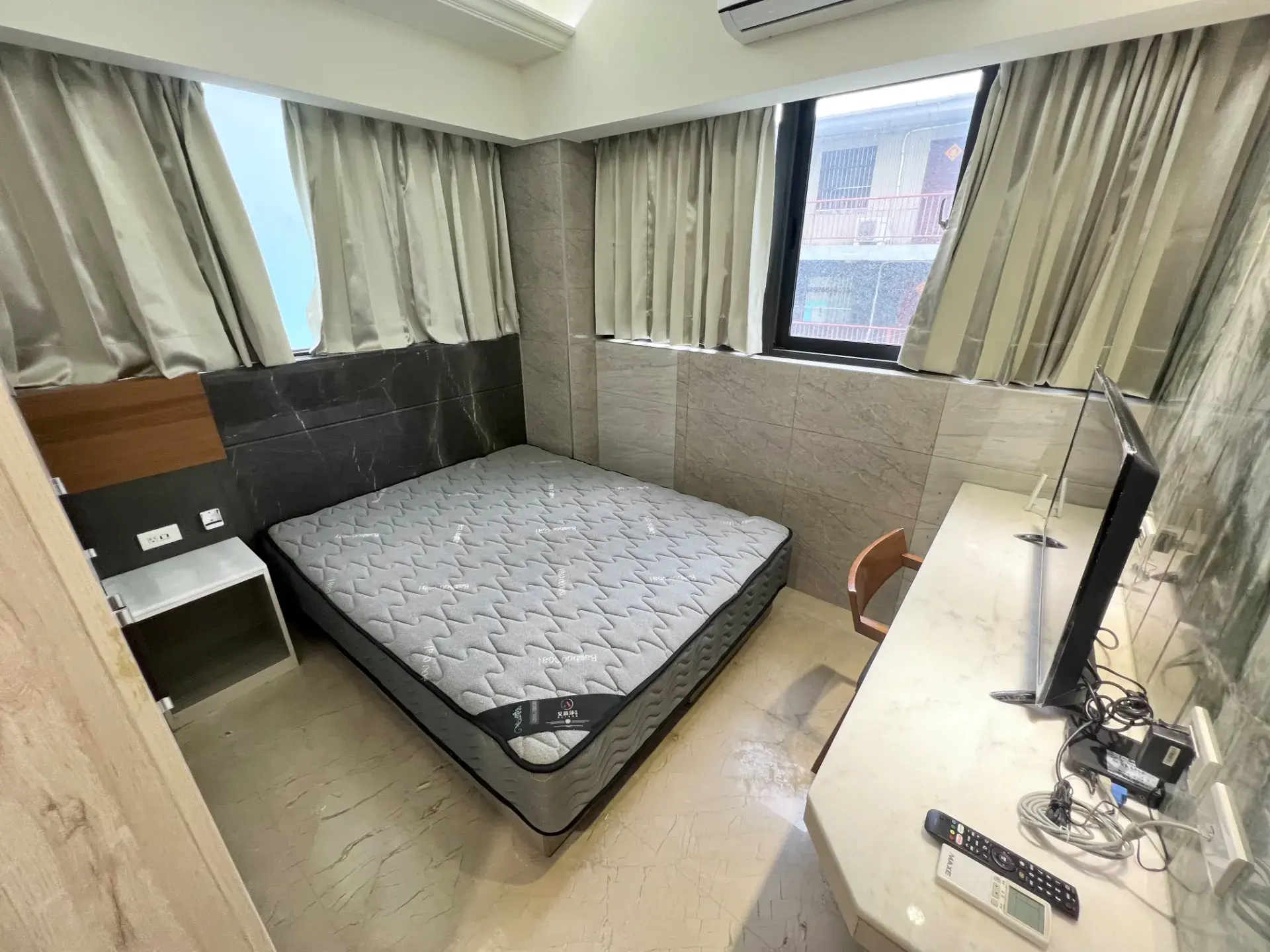 S 90923064 0