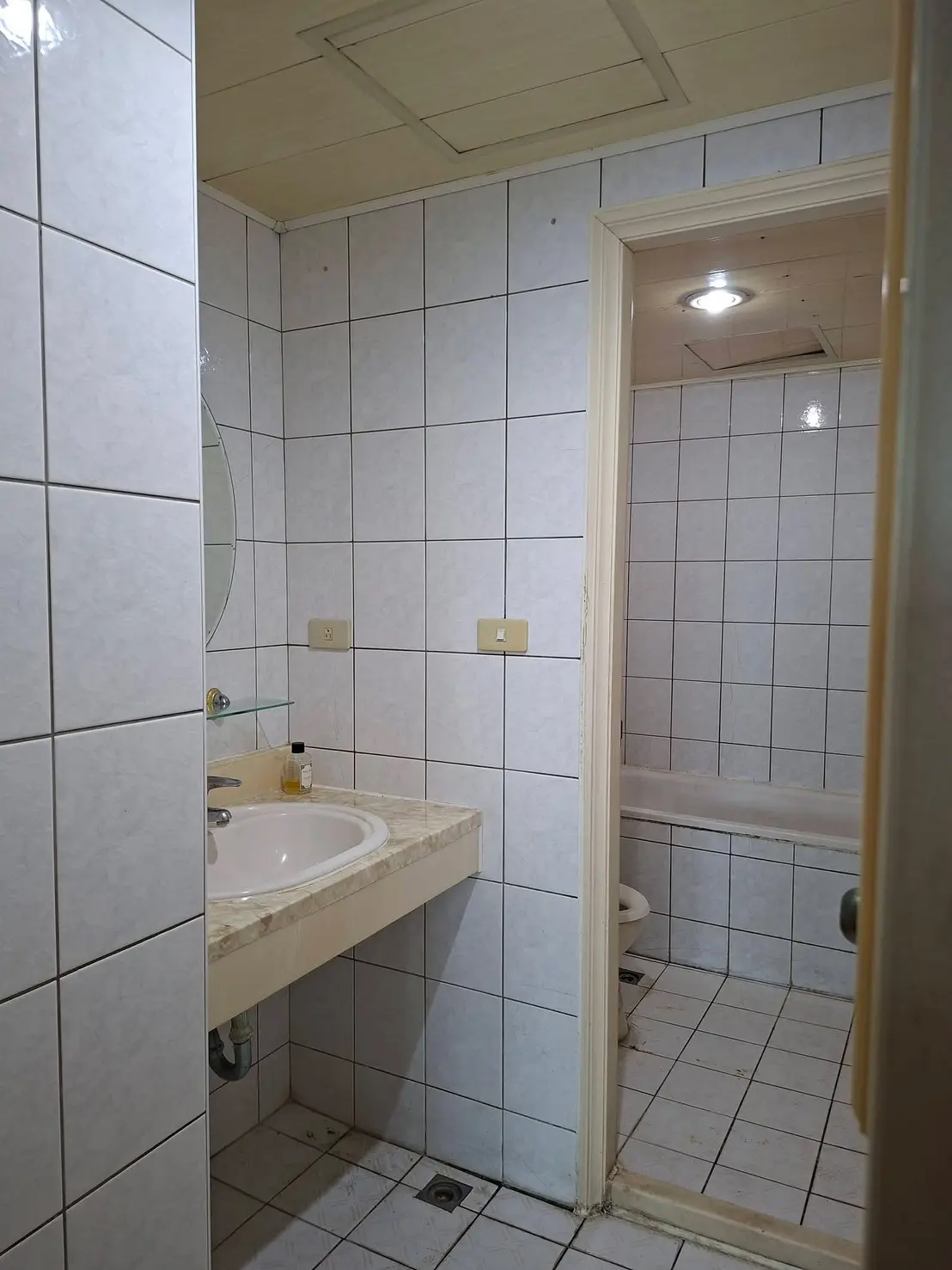 S 233693277 0