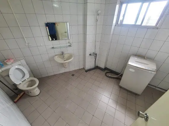 S 51257443 0