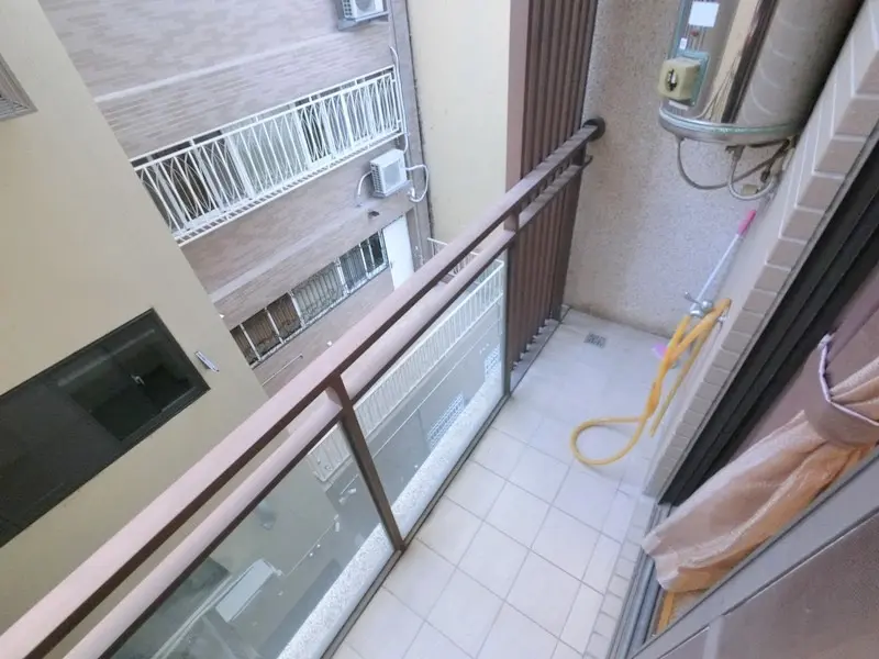 S 46907613 0