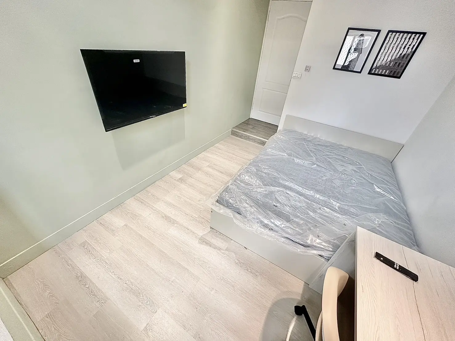 S 49004607 0