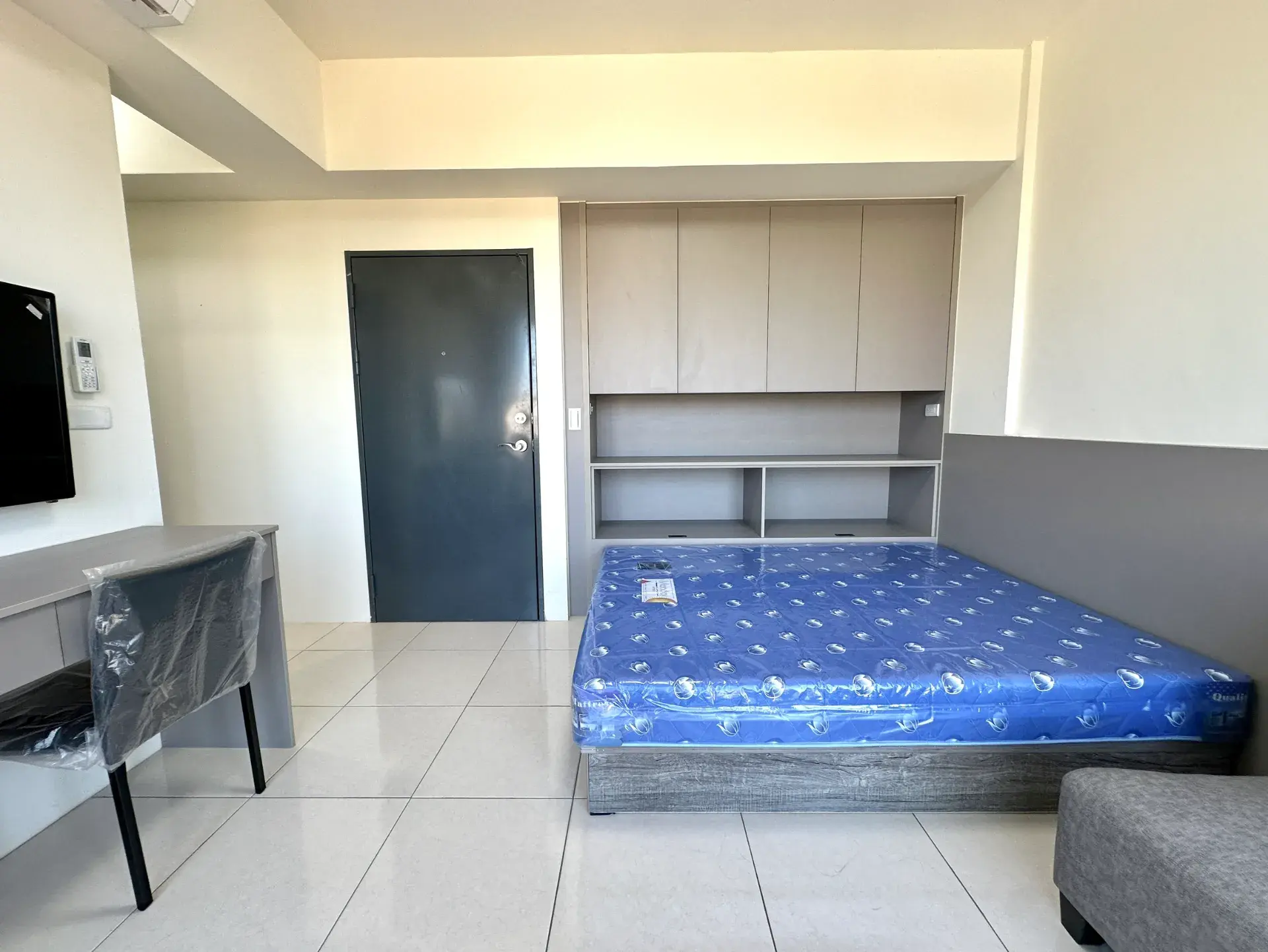 S 18227281 0