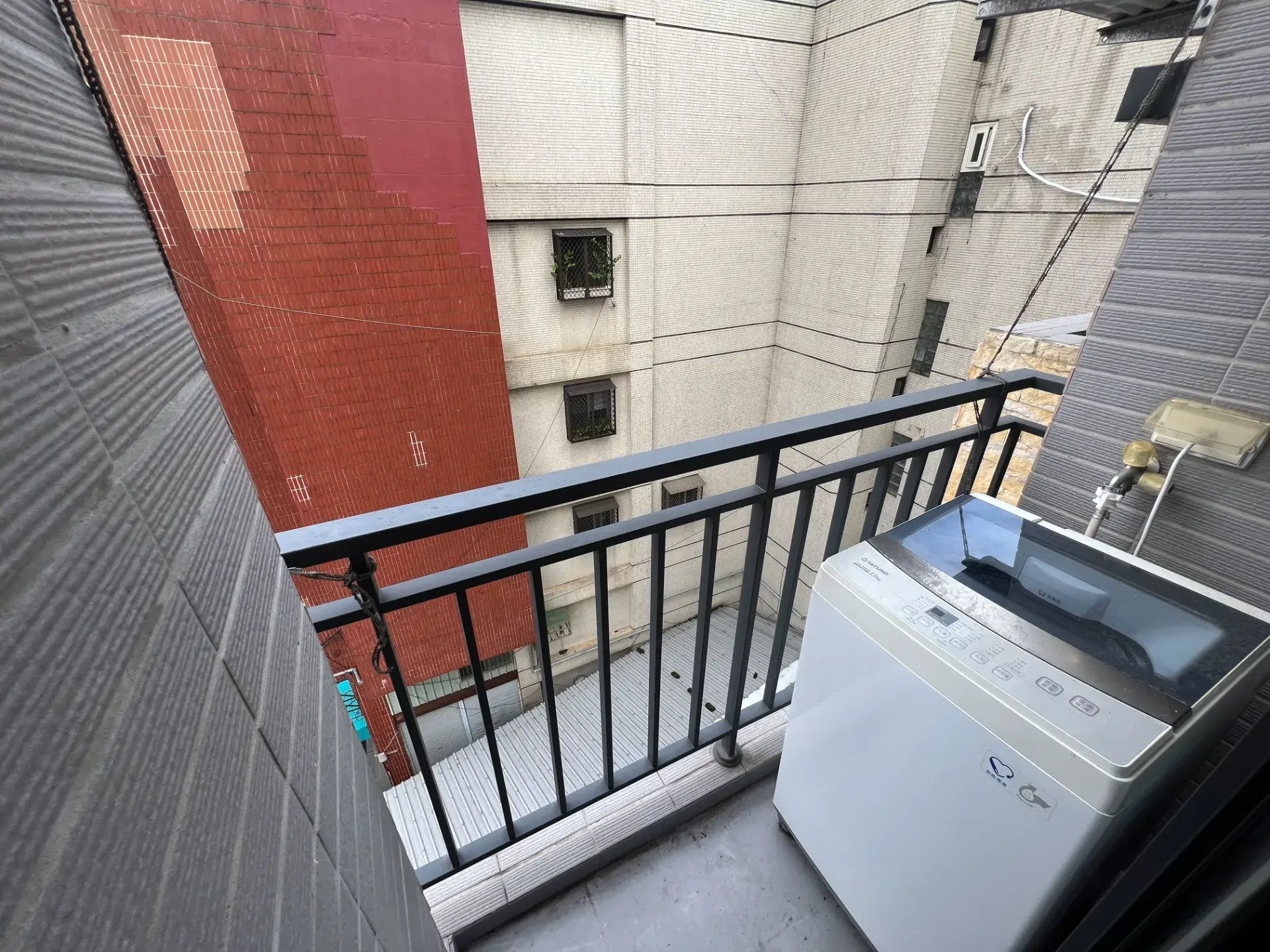 S 90923052 0