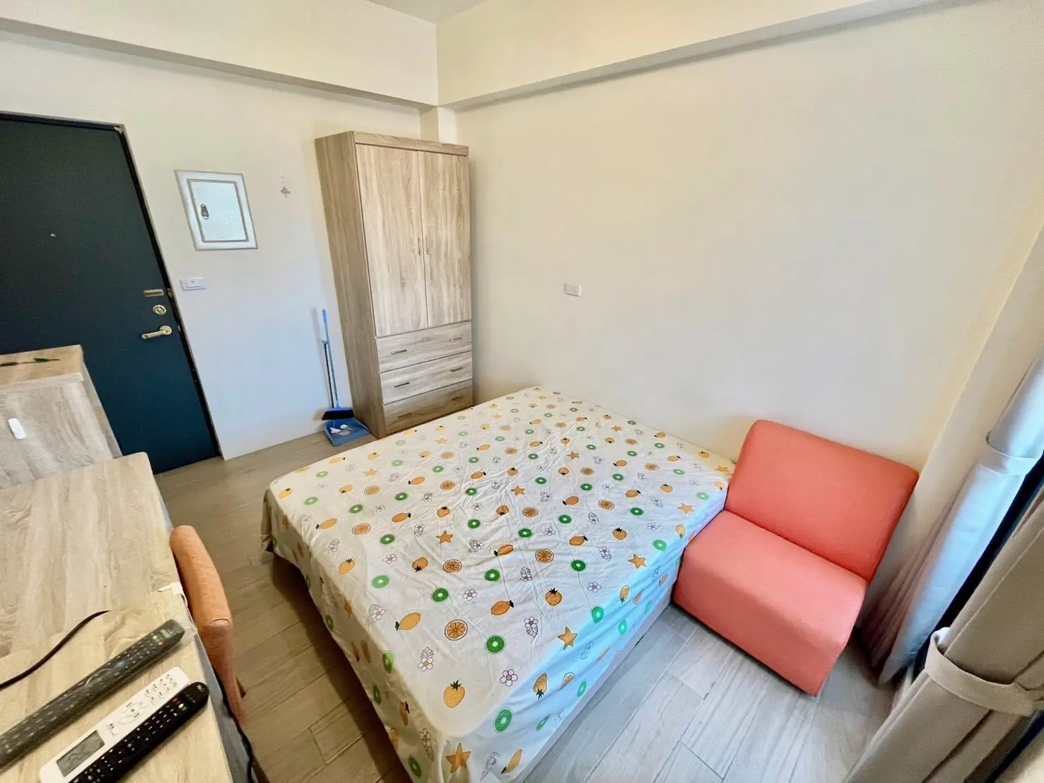 S 606494727 0
