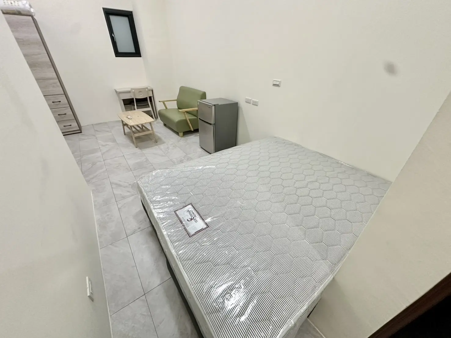 S 221511689 0