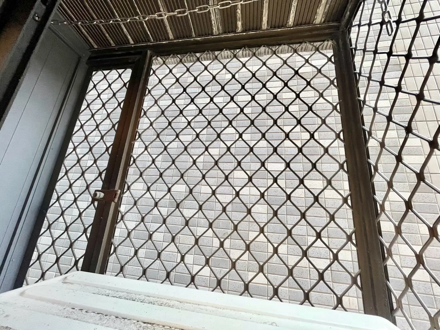 S 582836298 0