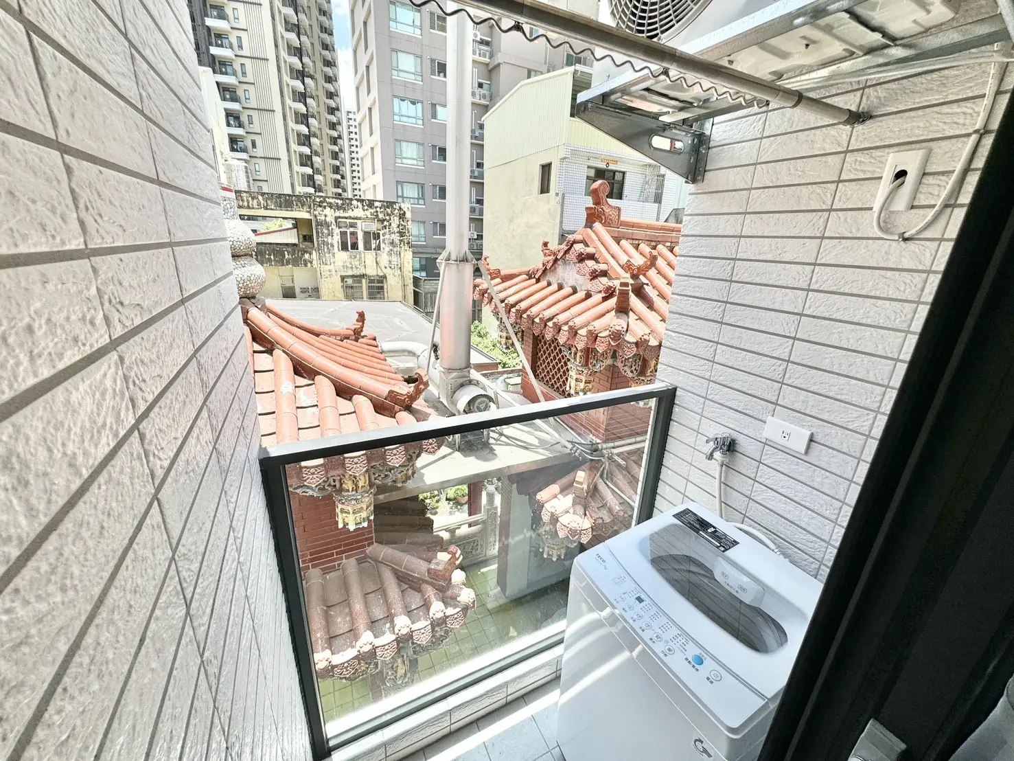 S 49176931 0