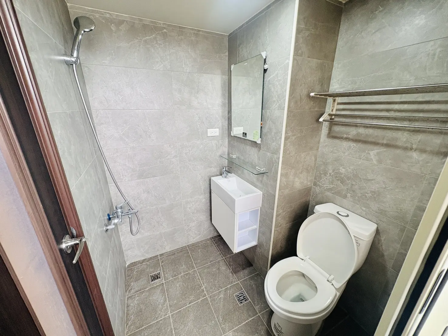 S 407486559 0