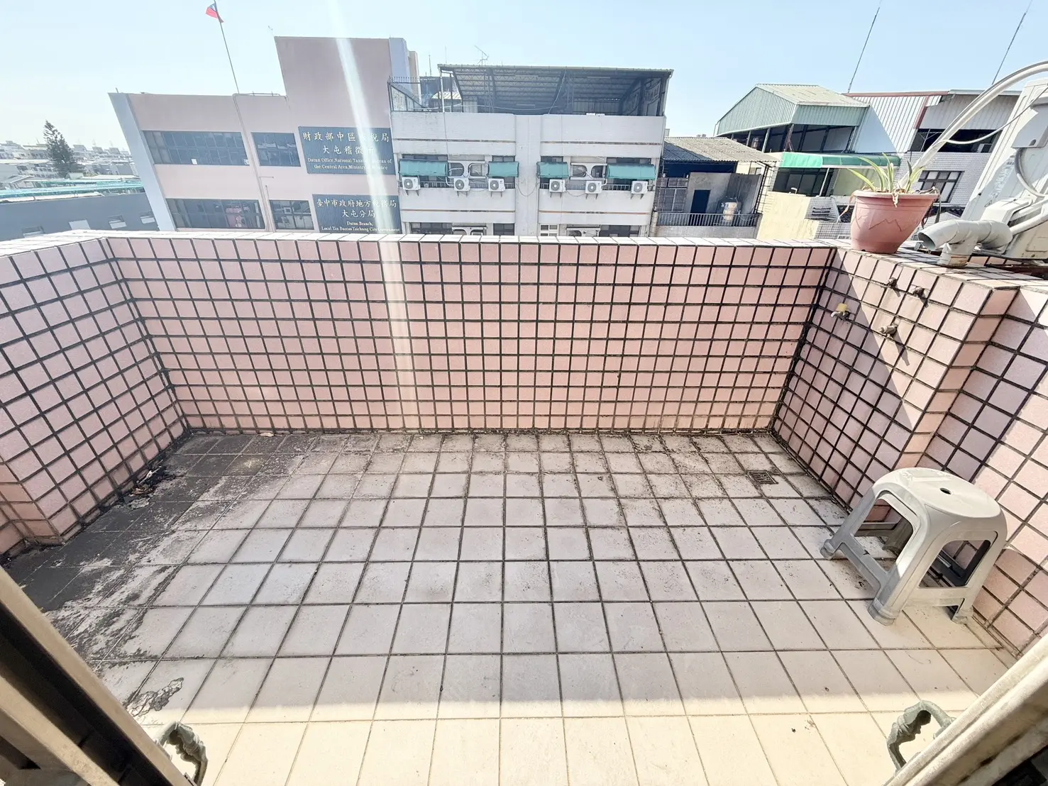 S 53084225 0