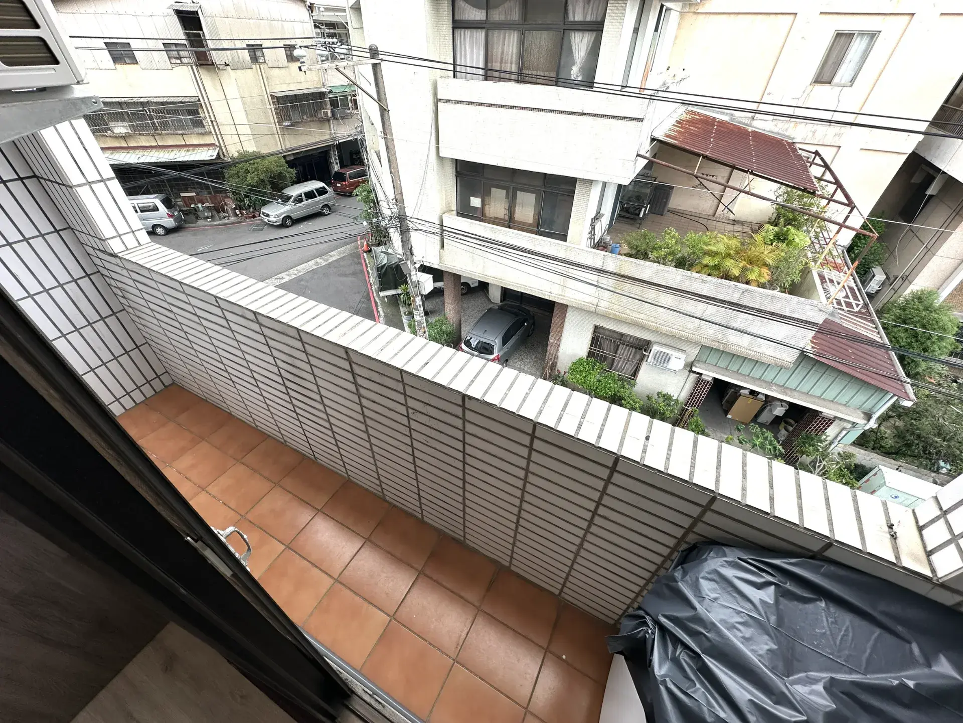S 19537946 0