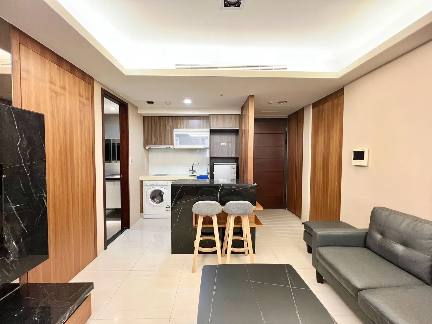 S 73506853 0