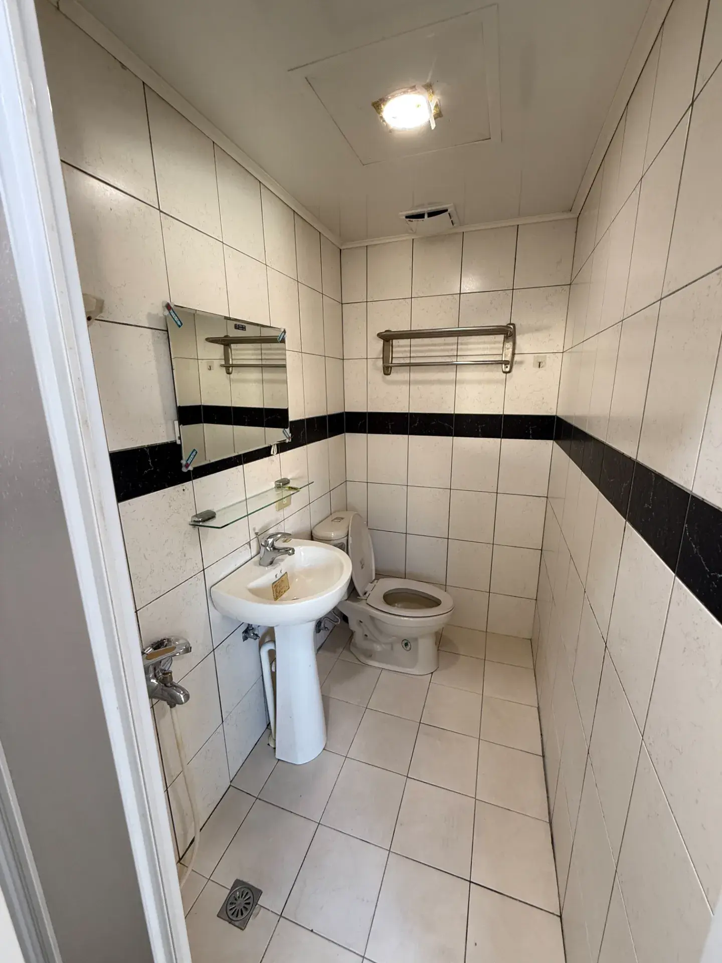 S 160268350 0 0