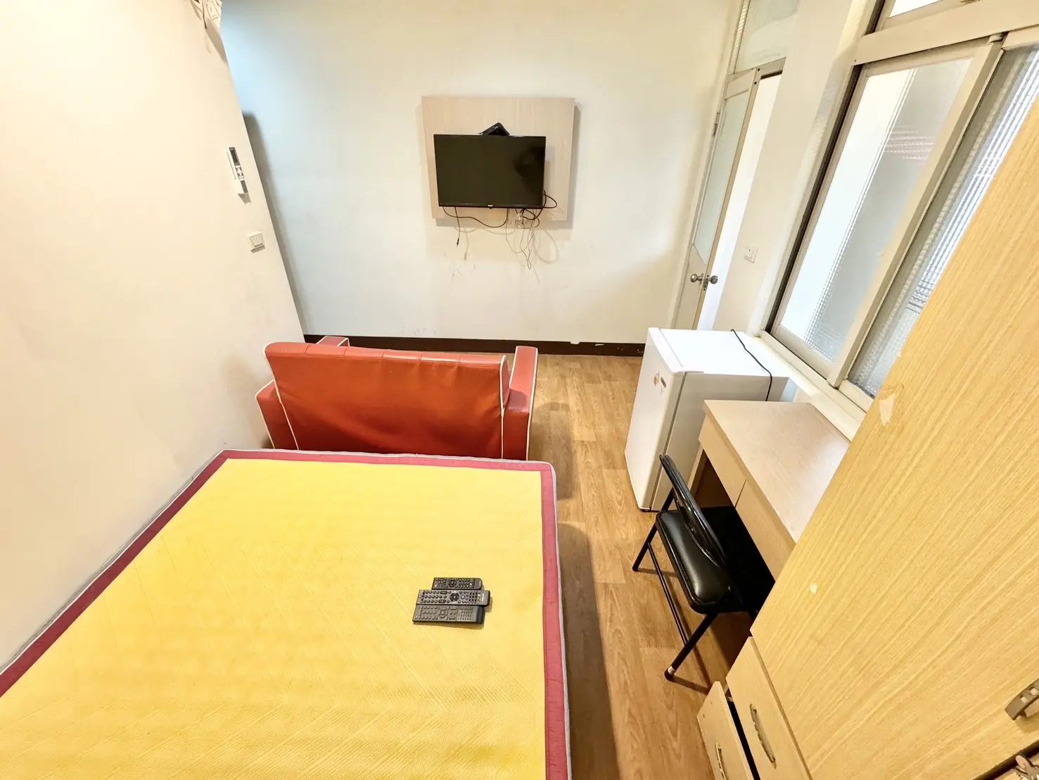 S 49062454 0