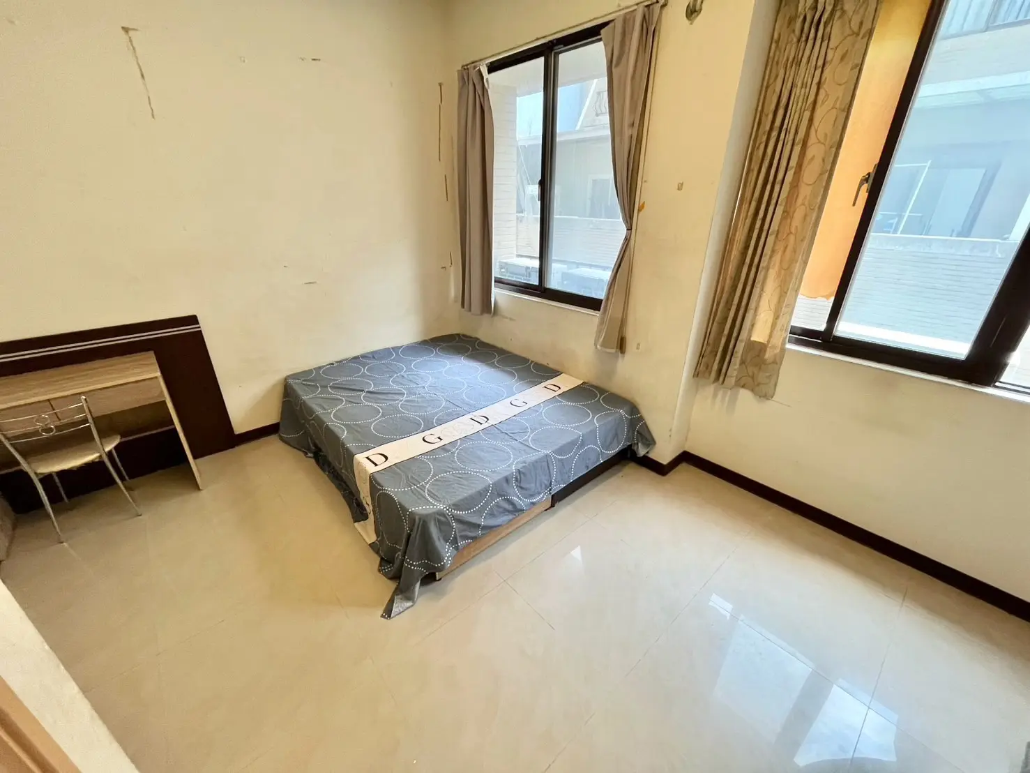 S 583139400 0