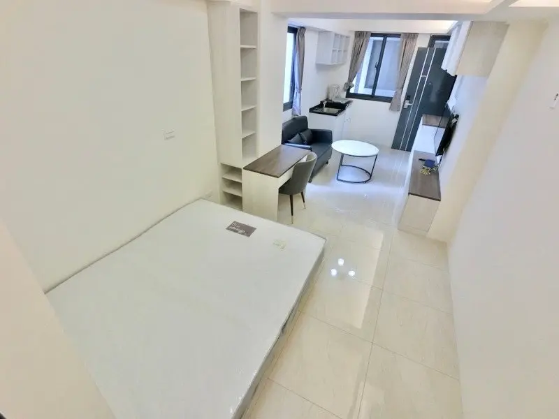 S 579027079 0