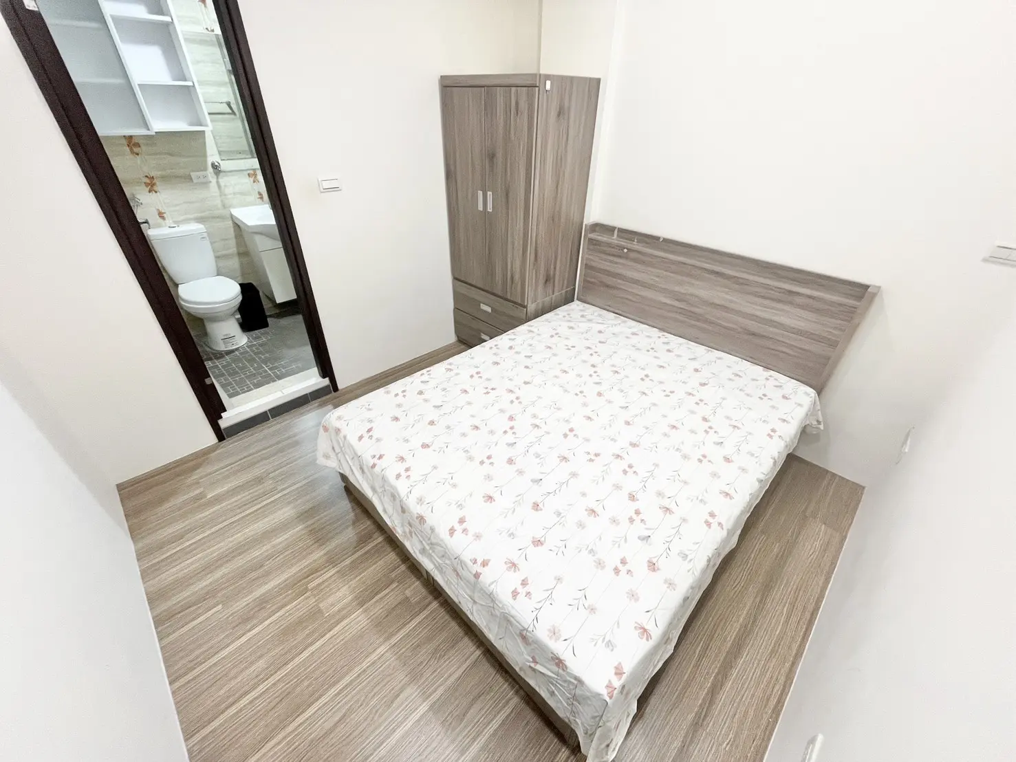 S 48850308 0