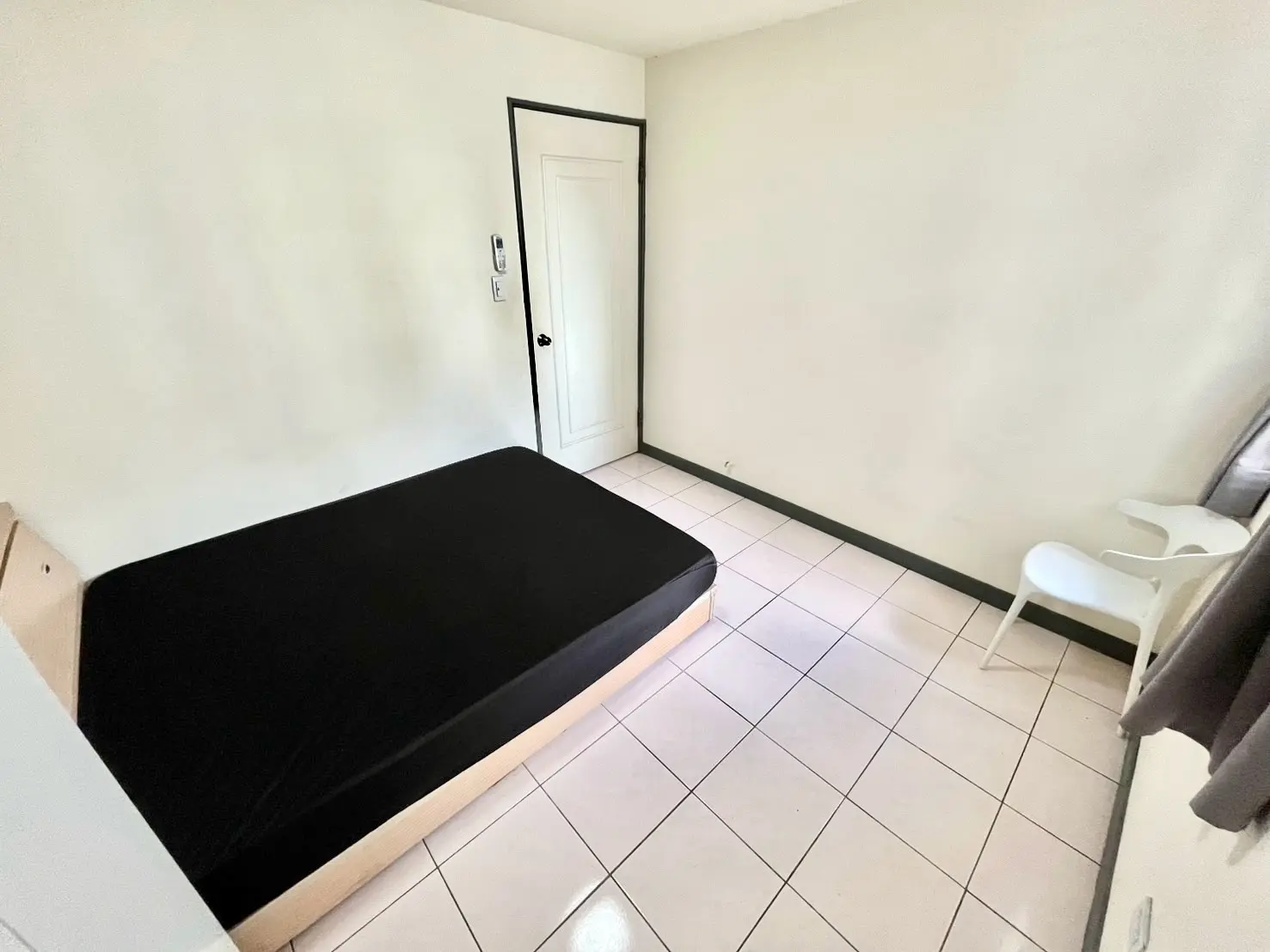 S 585506884 0