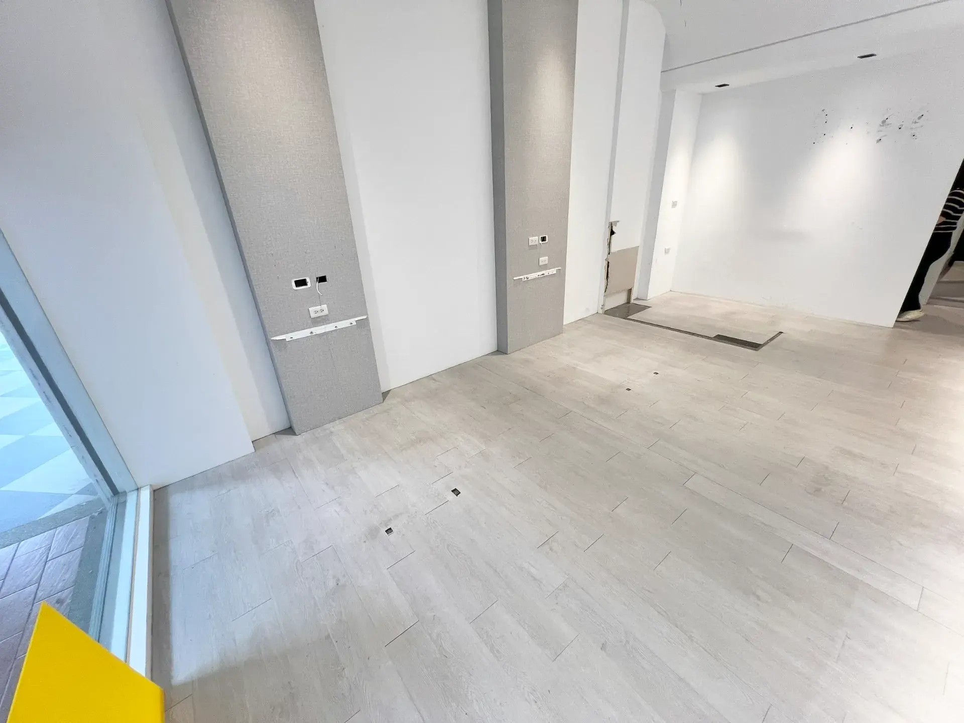 S 94855217 0