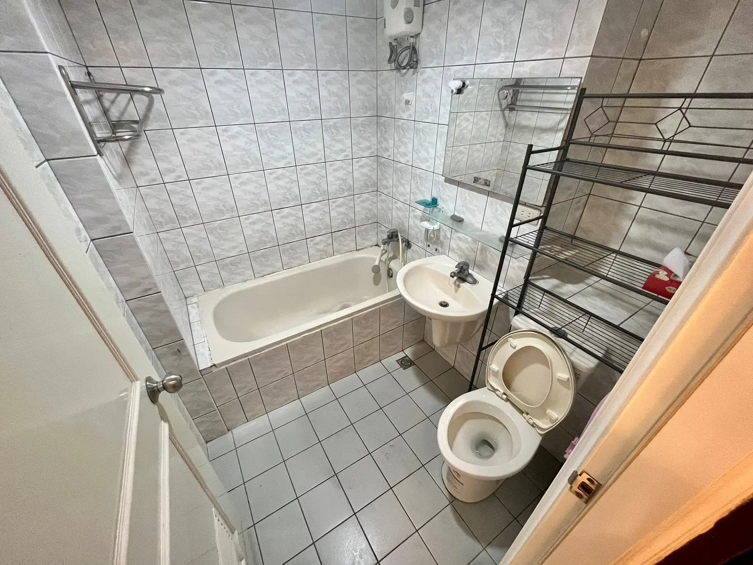 S 113361240 0