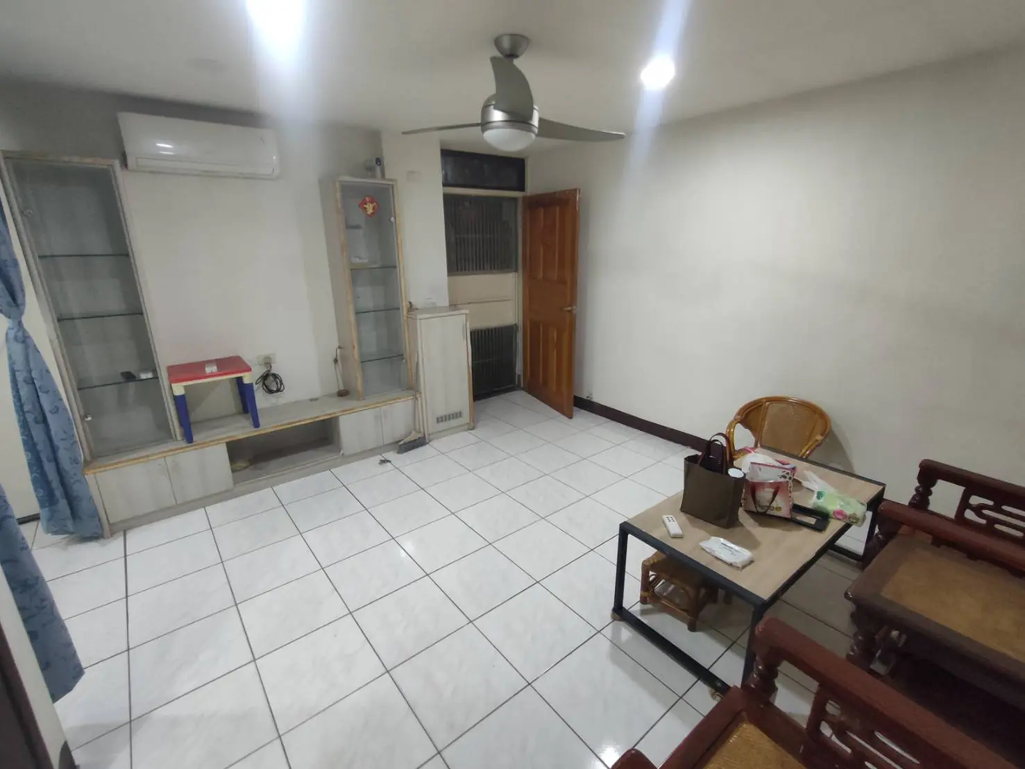 S 49168631 0