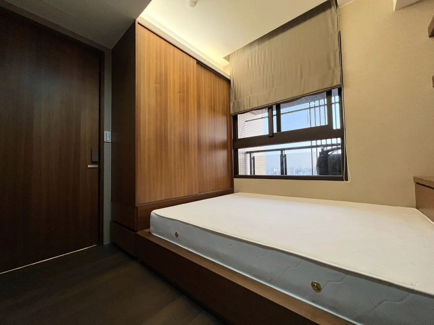 S 73506861 0