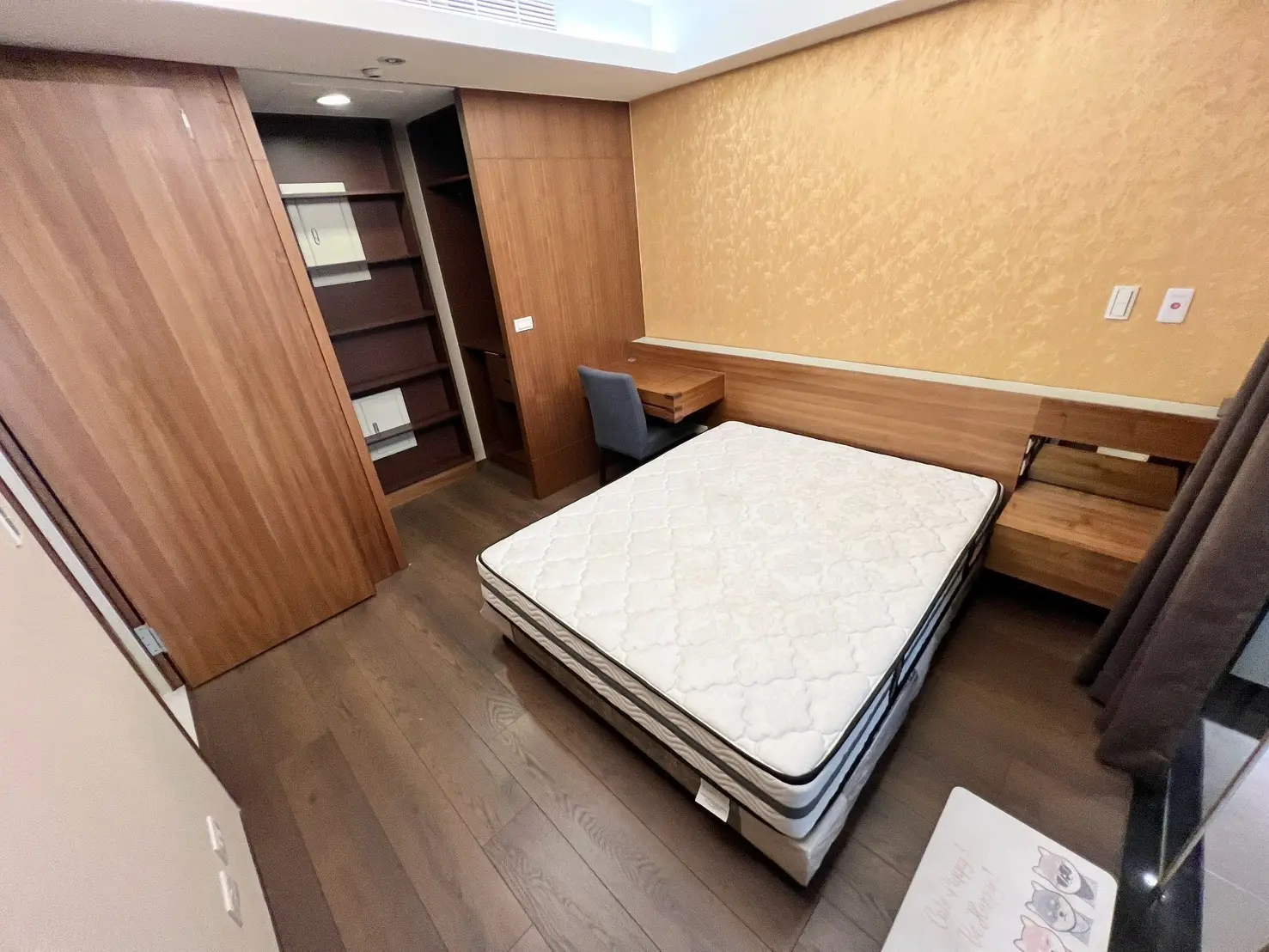 S 73506852 0