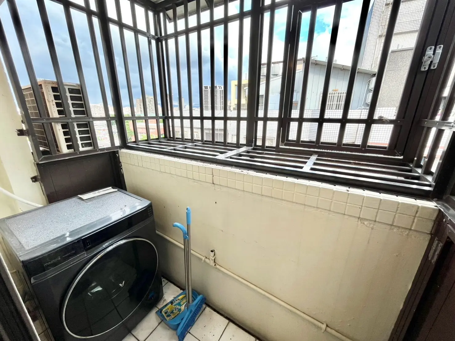 S 591437852 0